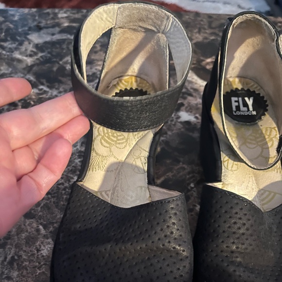 Fly London platform Velcro ankle strap opening toed shoes - Picture 14 of 15